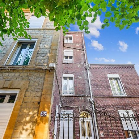 Budget Appart Avec Parking Au Centre-Ville Charleville-Mézières Exteriér fotografie